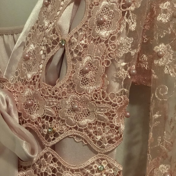 Two piece night dress - Picture 3 of 3